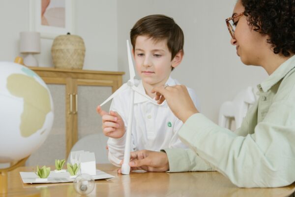 Pexels artempodrez 6990472